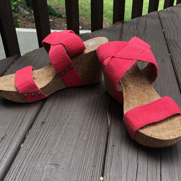 Lucky Brand Pink Cork Wedges - Picture 6 of 8